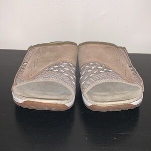 Merrell Lilyfern Aluminum Sandals.‎  Size 10.